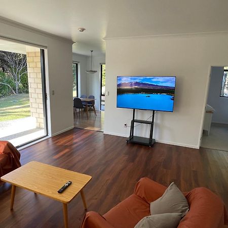 Charming Home Near Nature Auckland Esterno foto